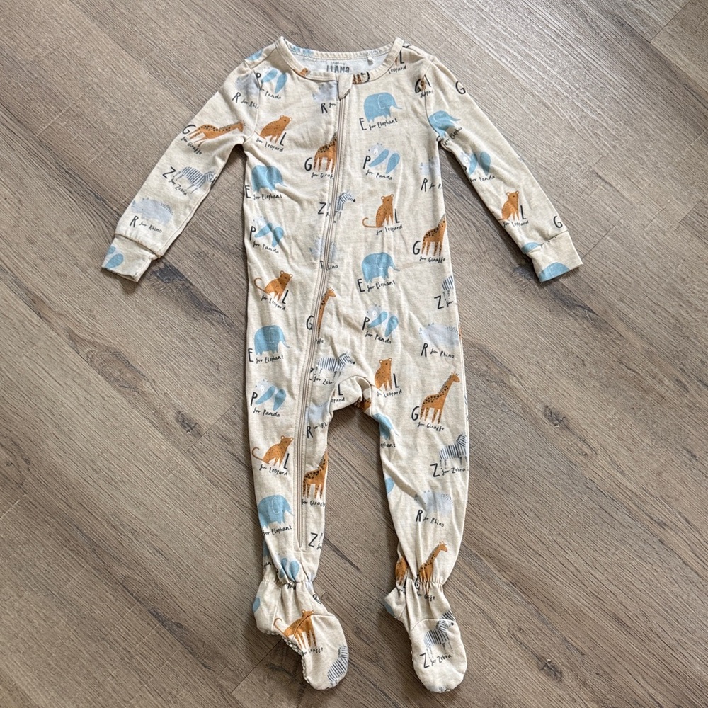 Laughing Llama Sleeper